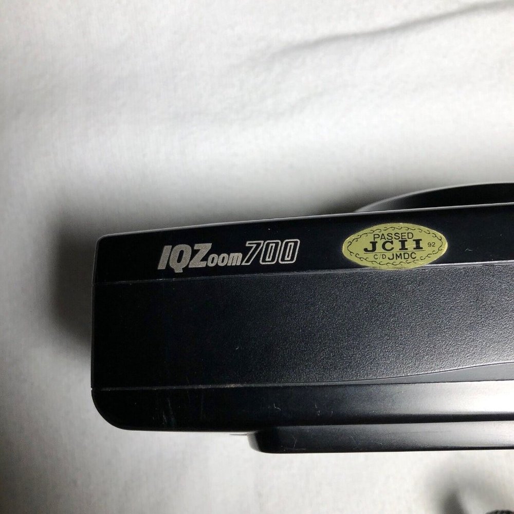 Pentax IQ Zoom 700 35mm film camera ***PARTS ONLY *** - Picture 7 of 12